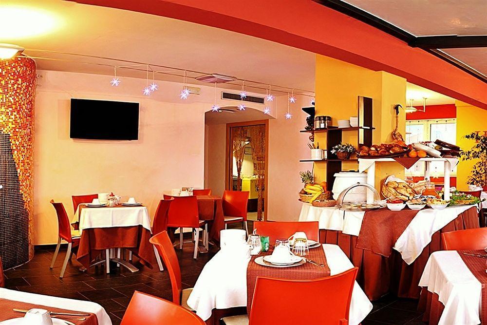 Hotel Savoia Линяно Сабиадоро Екстериор снимка