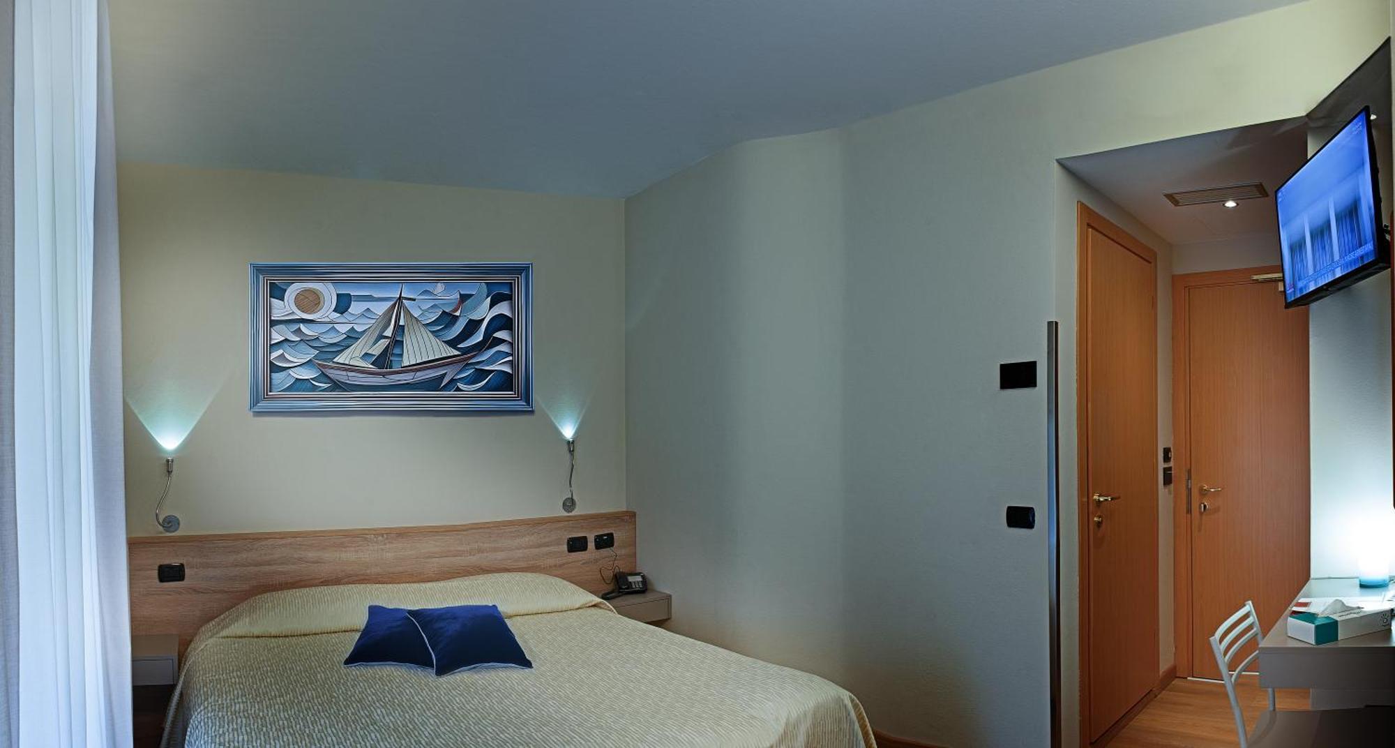 Hotel Savoia Линяно Сабиадоро Екстериор снимка