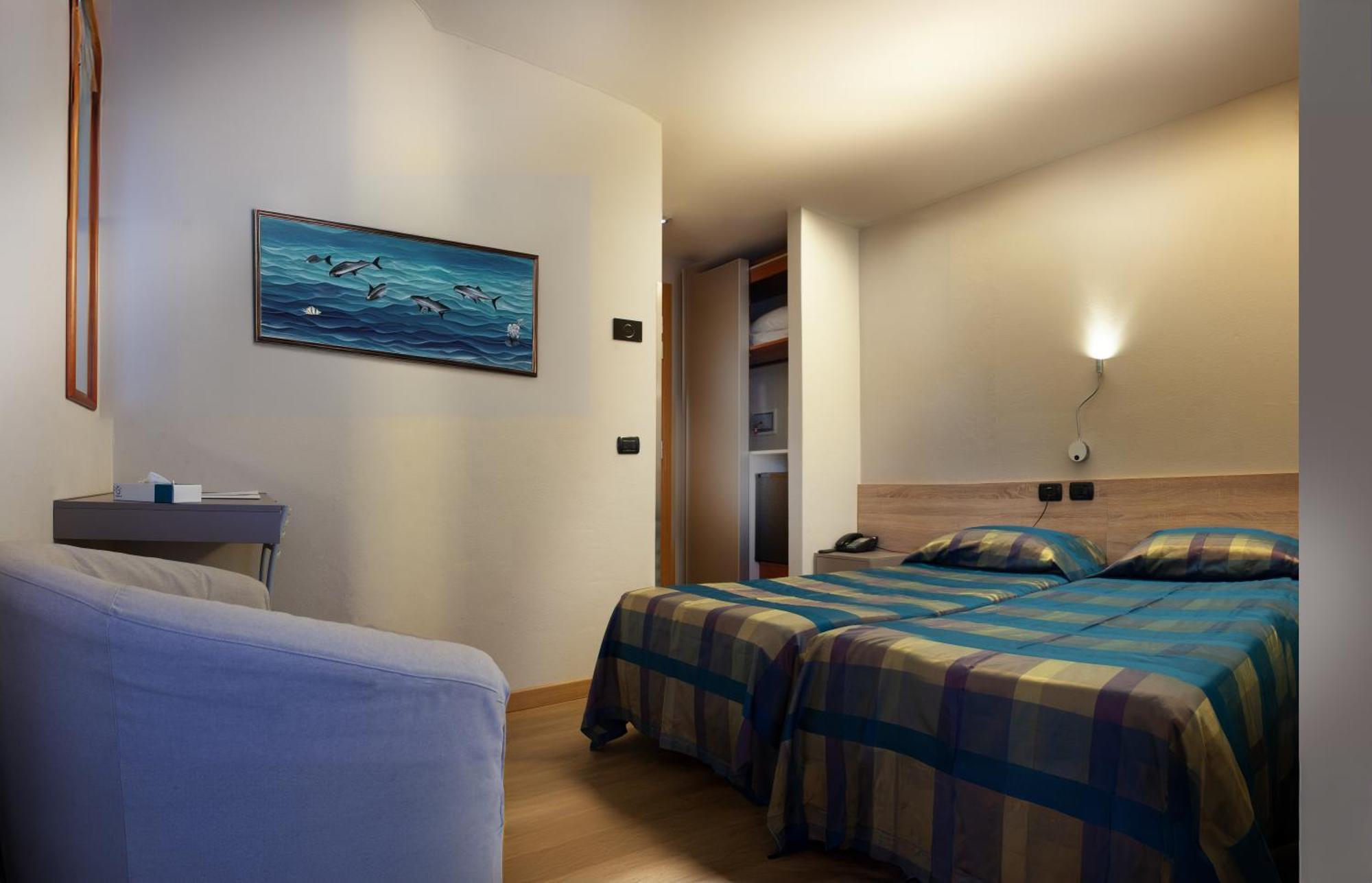 Hotel Savoia Линяно Сабиадоро Екстериор снимка