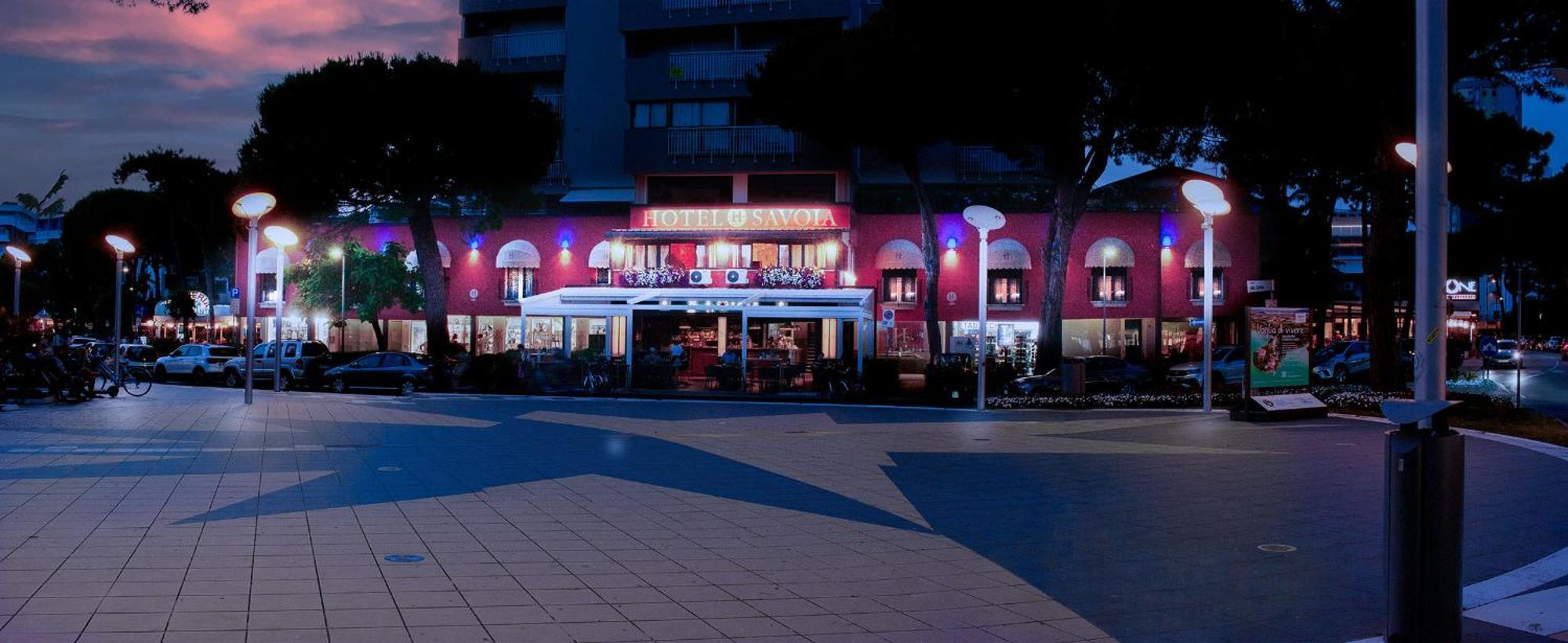 Hotel Savoia Линяно Сабиадоро Екстериор снимка