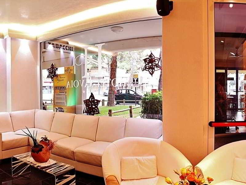 Hotel Savoia Линяно Сабиадоро Екстериор снимка