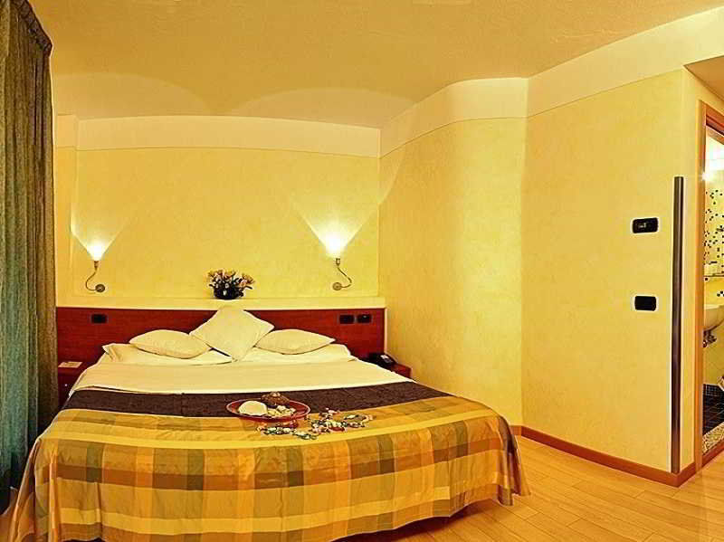 Hotel Savoia Линяно Сабиадоро Екстериор снимка