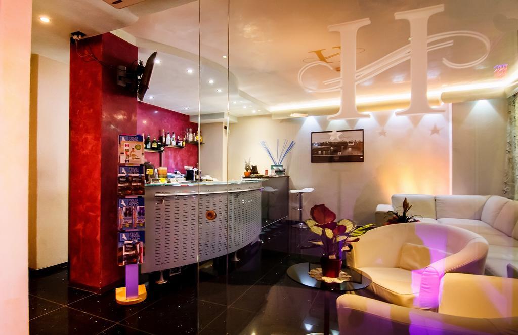 Hotel Savoia Линяно Сабиадоро Екстериор снимка